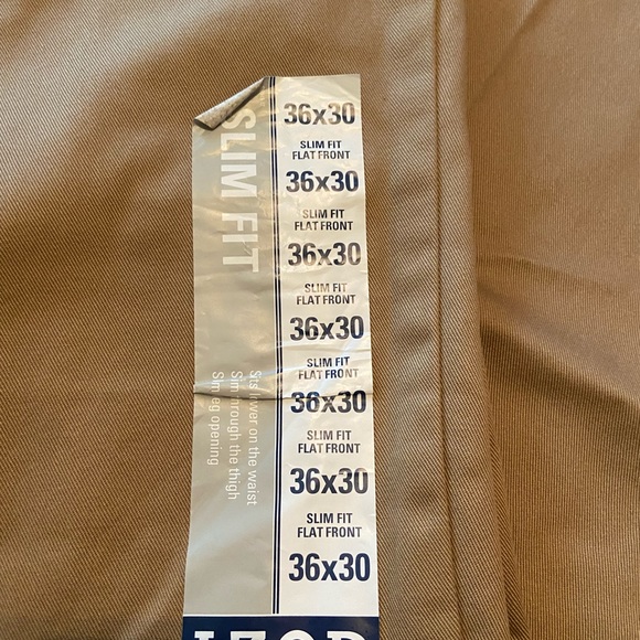 NWT IZOD men’s khaki pants . American chino size 36x 30 slim fit flat front - Picture 2 of 4